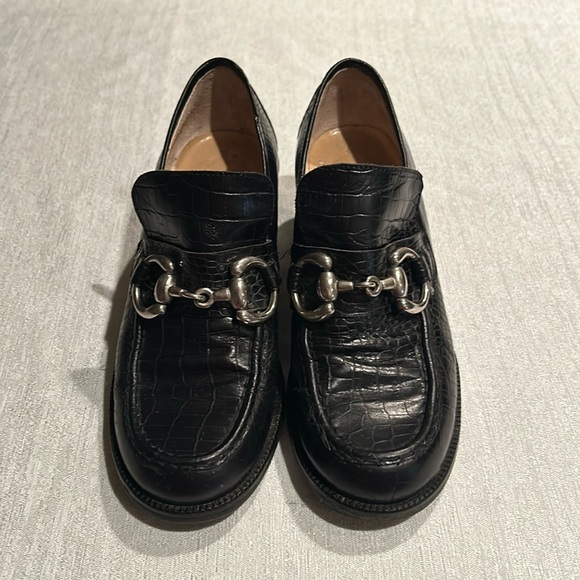 Vero Cuoio Buckle Heeled Loafers - Picture 1 of 9